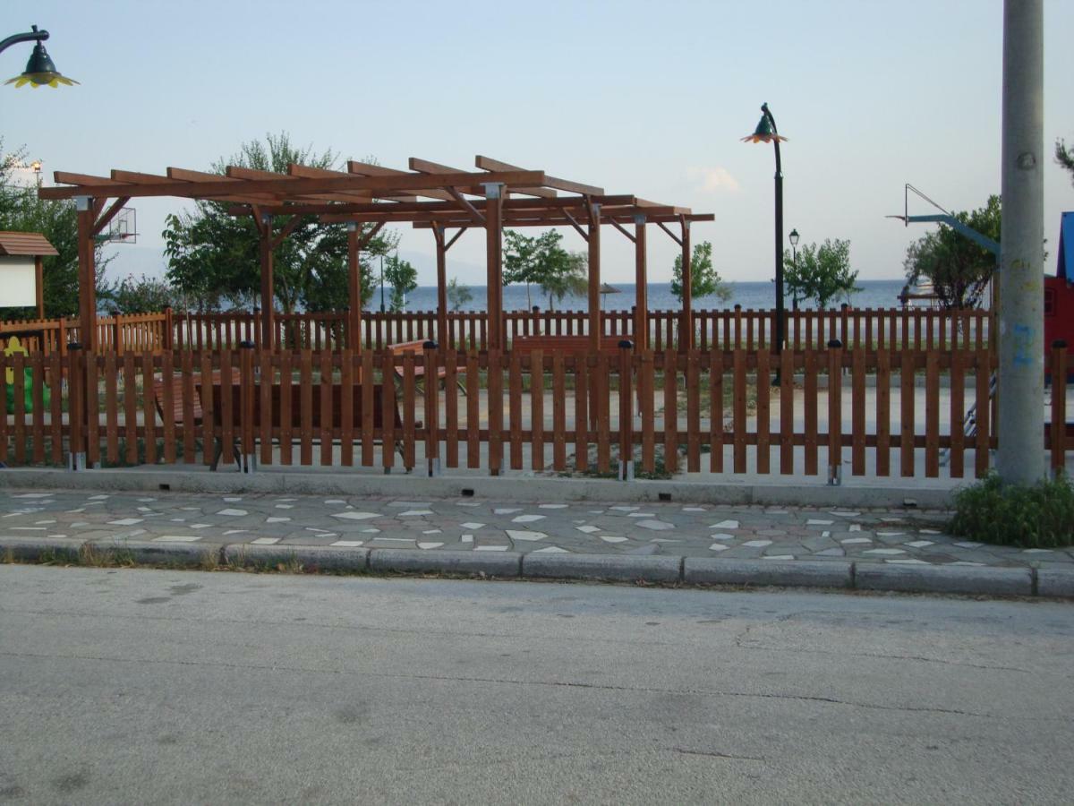 Maria Apartments Nea Karvali Luaran gambar